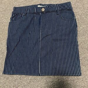 Elegant Navy Striped Pencil Skirt